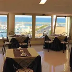 Borgo Marina מלון 3*