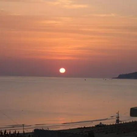 Ξενοδοχείο Borgo Marina 3*