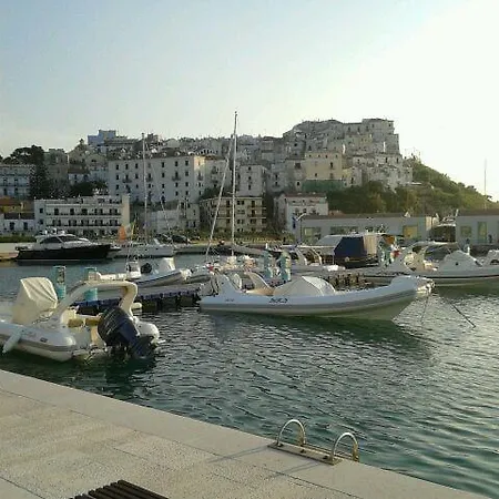 Ξενοδοχείο Borgo Marina 3*