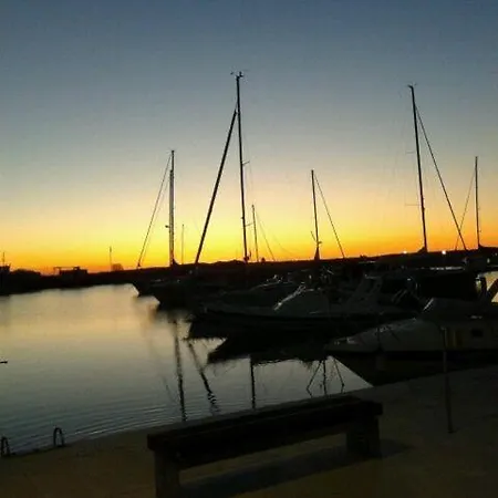 Ξενοδοχείο Borgo Marina 3*