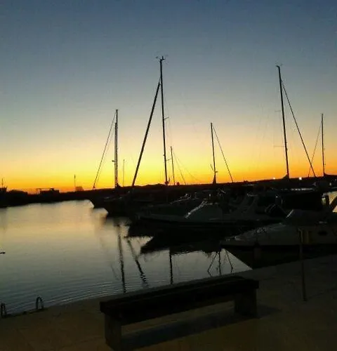 Hotel Borgo Marina 3*