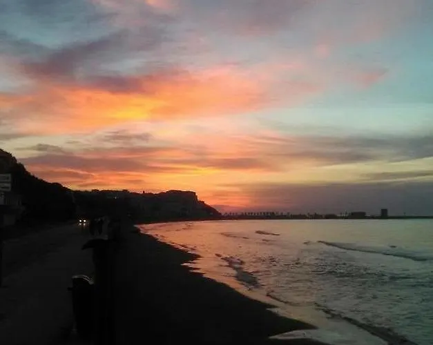 Hotel Borgo Marina 3*